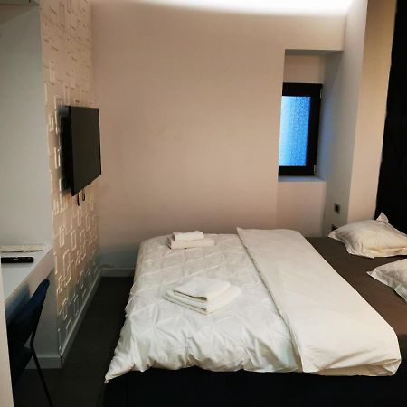 Apartment And Rooms Marinac Zagreb Extérieur photo